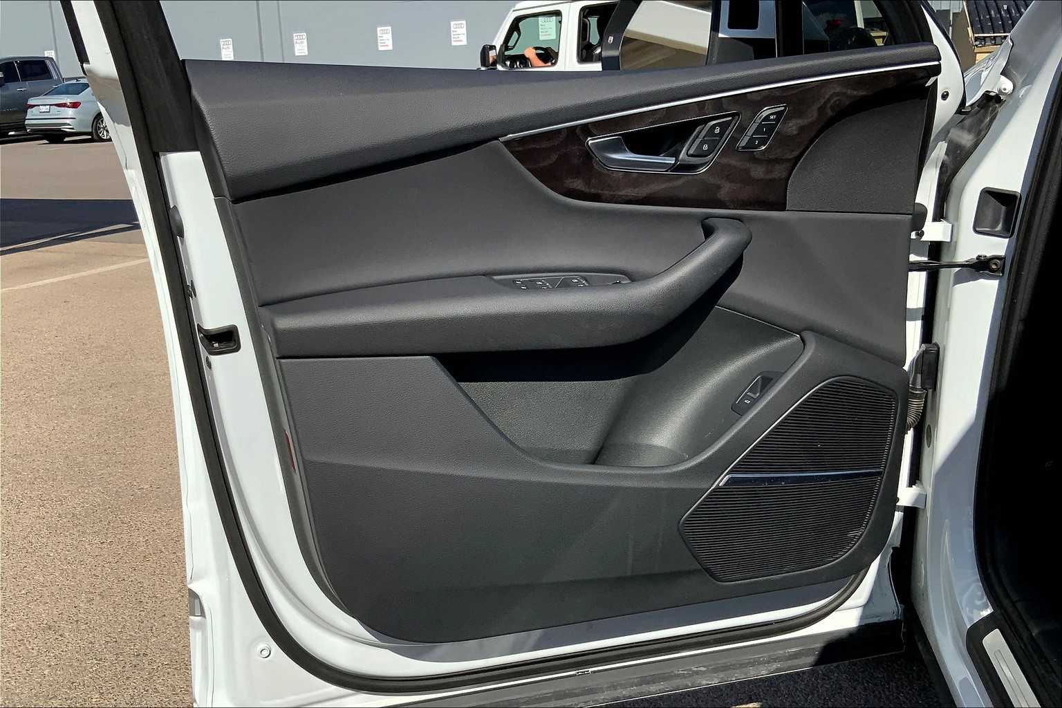 2021 Audi Q7 Premium Plus photo 19