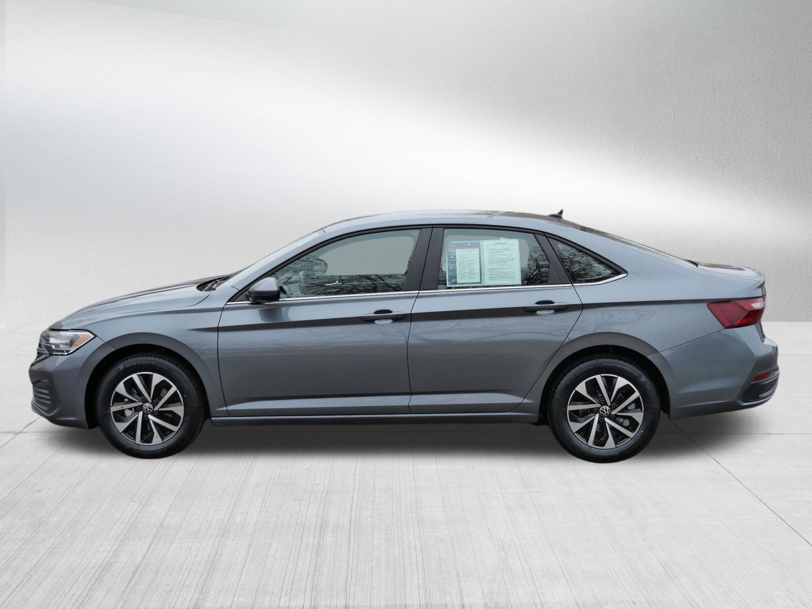 2024 Volkswagen Jetta S photo 4