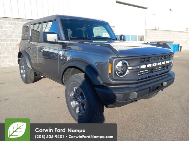 2025 Ford Bronco 4-Door Big Bend's photo