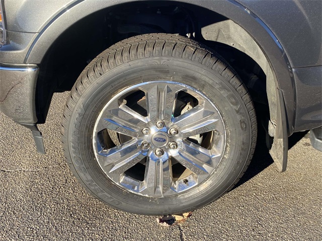 2020 Ford F-150 Lariat photo 2