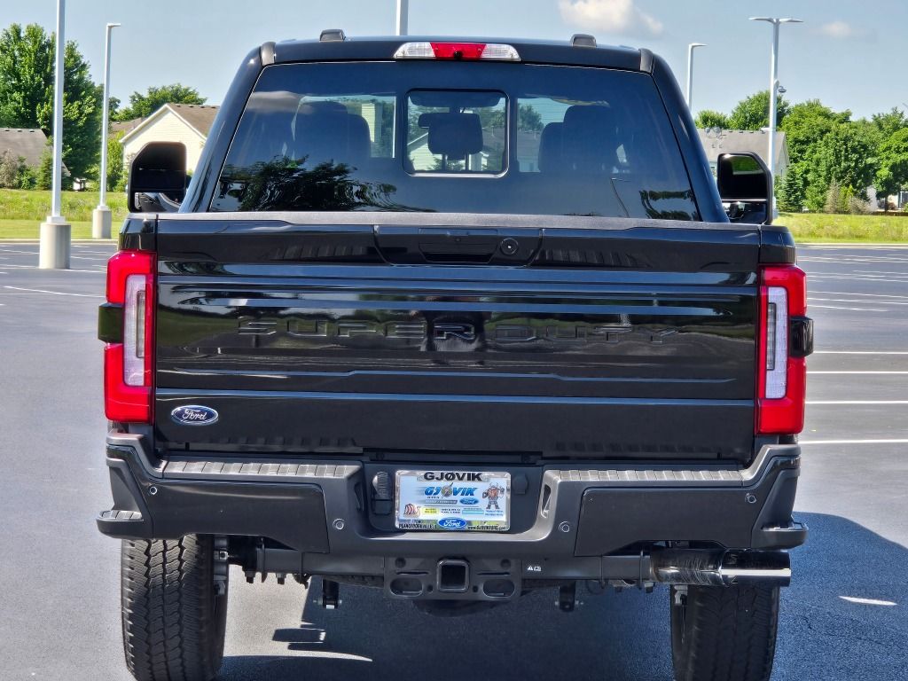 2025 Ford F-250 Platinum photo 13