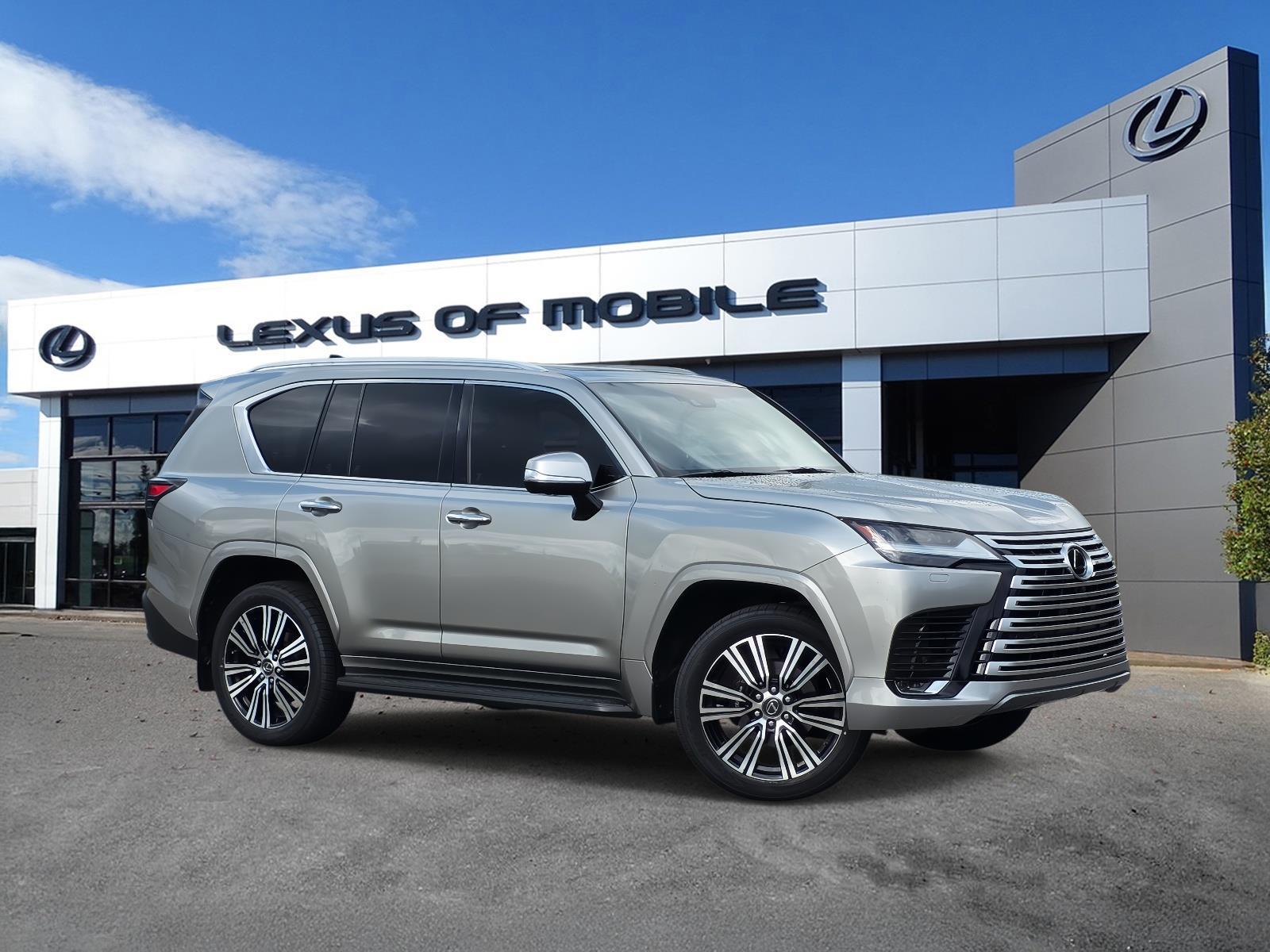 2022 Lexus LX Luxury's photo
