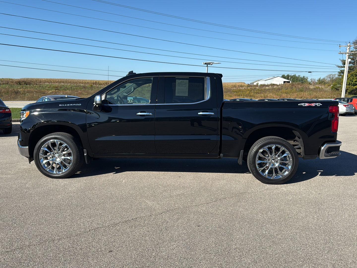 2023 Chevrolet Silverado 1500 LTZ photo 2