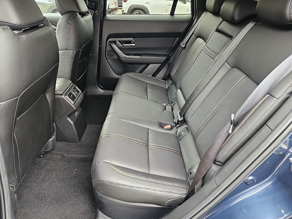 2025 Mazda CX-50 Premium photo 8