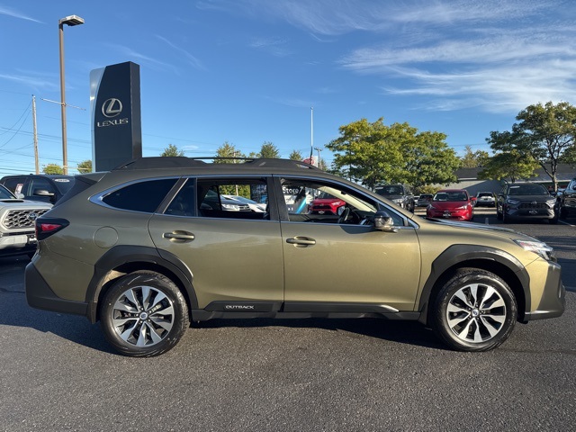 2023 Subaru Outback Limited photo 2