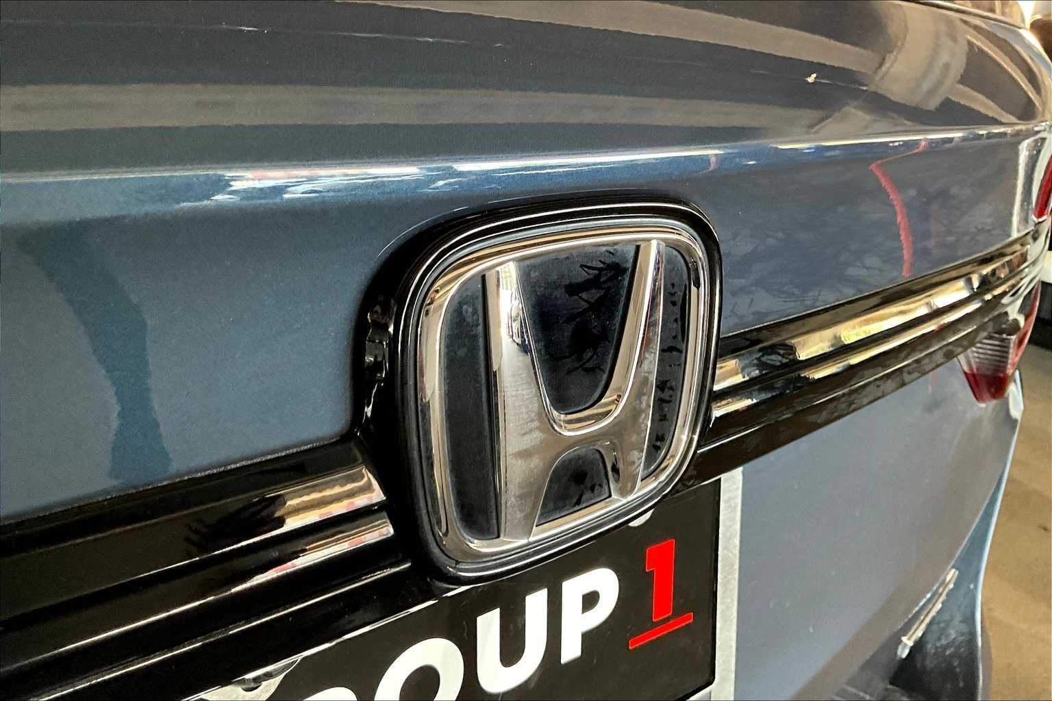 2025 Honda Odyssey Touring photo 29
