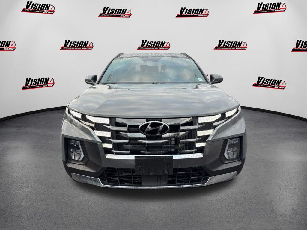 2023 Hyundai Santa Cruz Limited photo 2