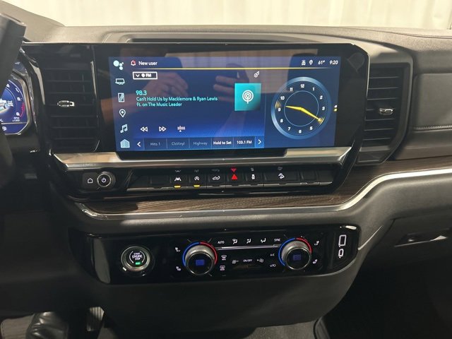 2022 Chevrolet Silverado 1500 RST photo 16
