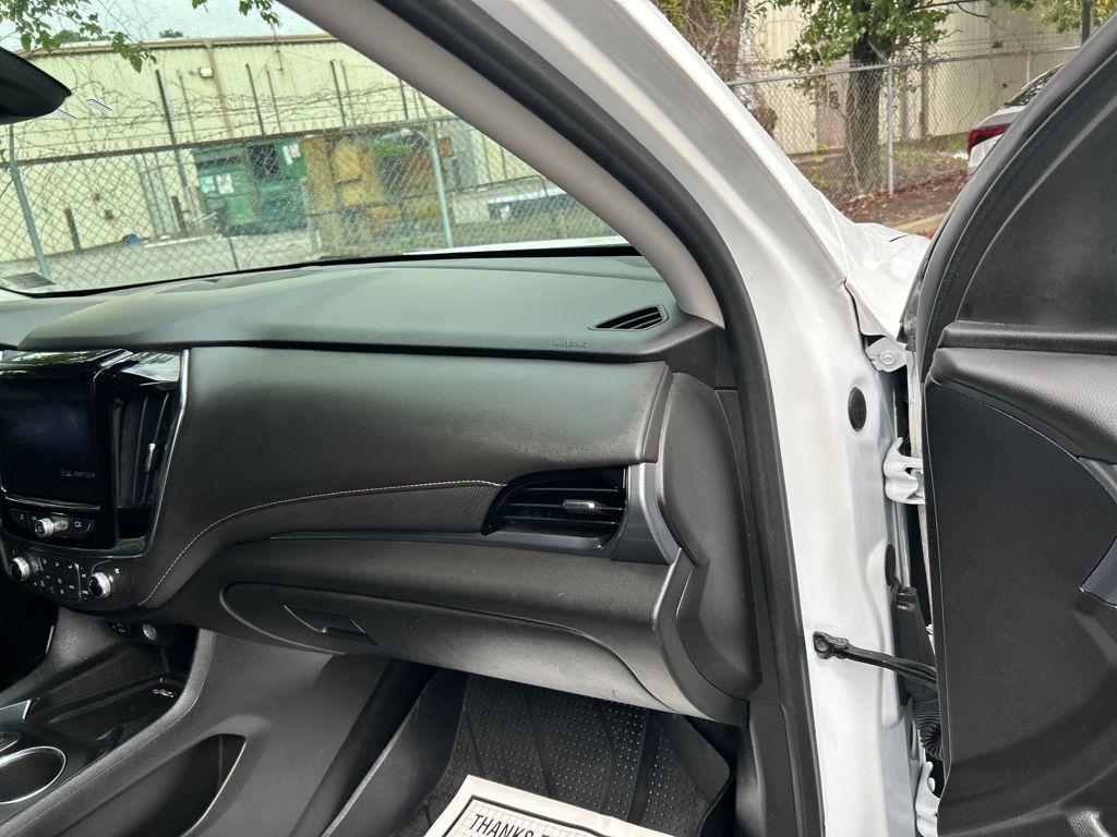 2020 Chevrolet Traverse Premier photo 25