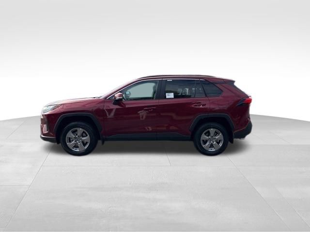2025 Toyota RAV4 XLE photo 2