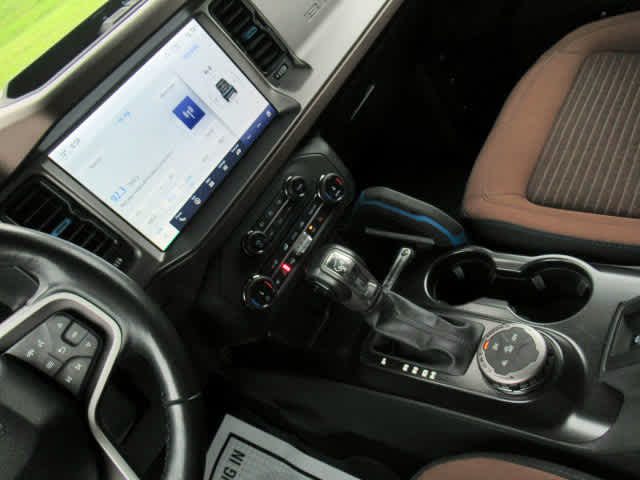 2022 Ford Bronco Outer Banks photo 23