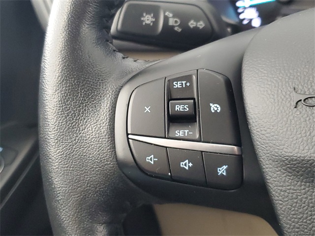 2020 Ford Escape SEL photo 14