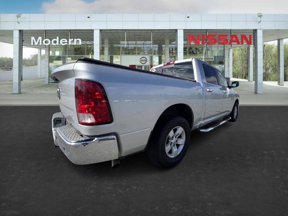 2013 Ram 1500 SLT photo 16