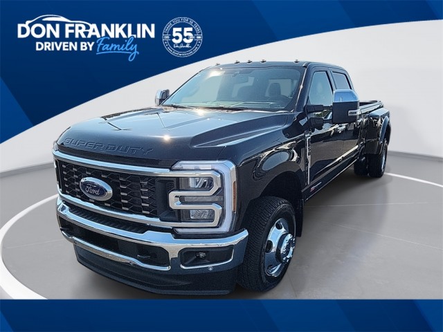 2026 Ford F-350 Super Duty King Ranch's photo