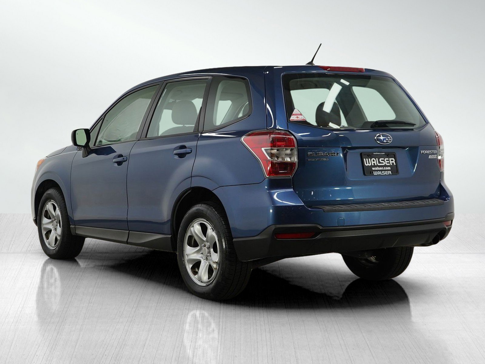 2014 Subaru Forester 2.5i photo 3