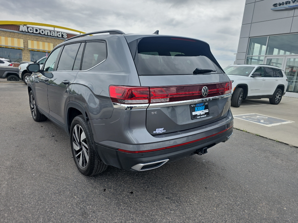 2024 Volkswagen Atlas SE Technology photo 3