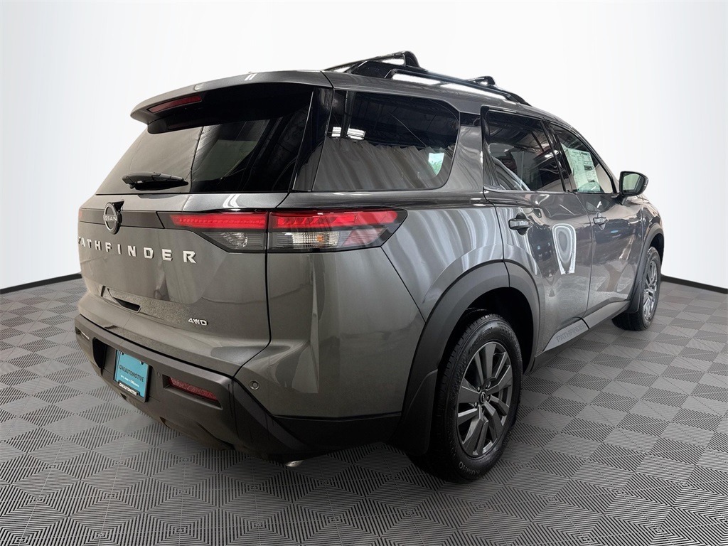 2025 Nissan Pathfinder SV photo 10