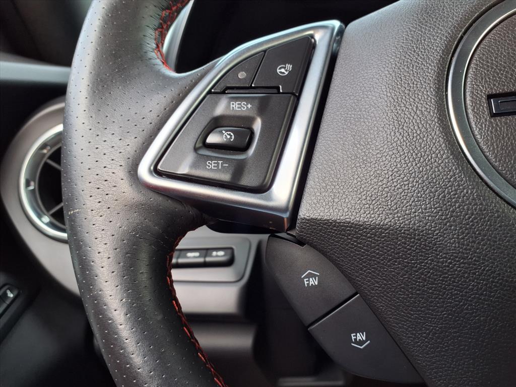 2016 Chevrolet Camaro SS photo 11