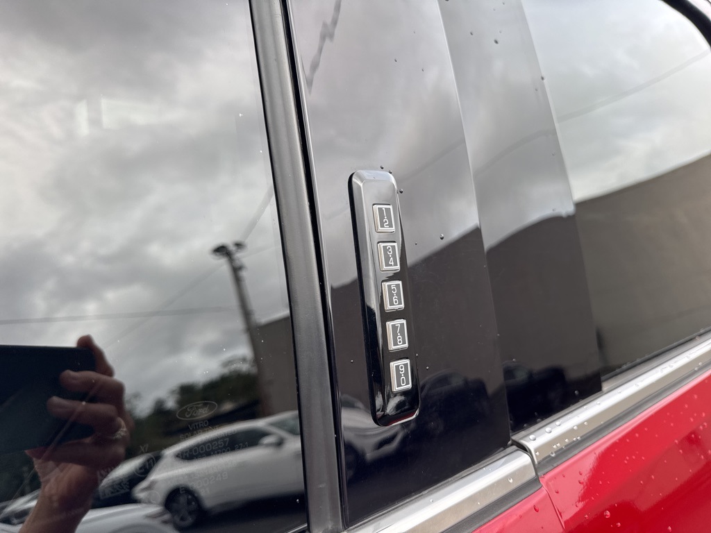 2021 Ford F-150 King Ranch photo 12