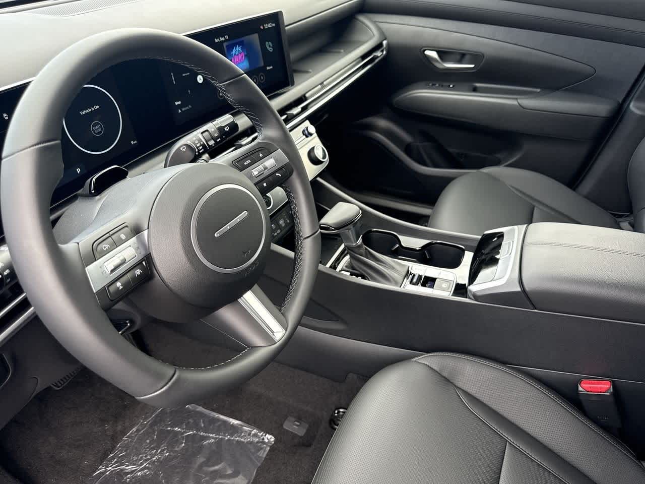 2025 Hyundai Tucson SEL Convenience photo 11
