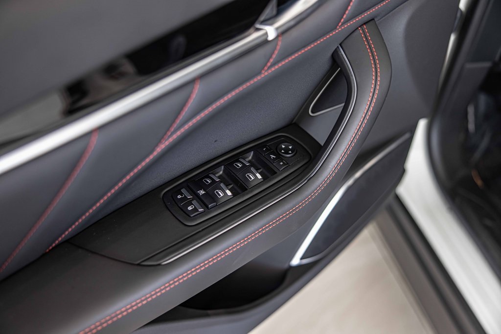 2024 MASERATI LEVANTE - Image 34