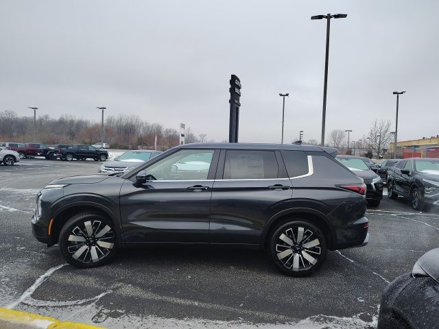 2025 Mitsubishi Outlander SE Ralliart photo 4