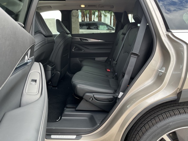 2026 Infiniti QX60 Luxe photo 20