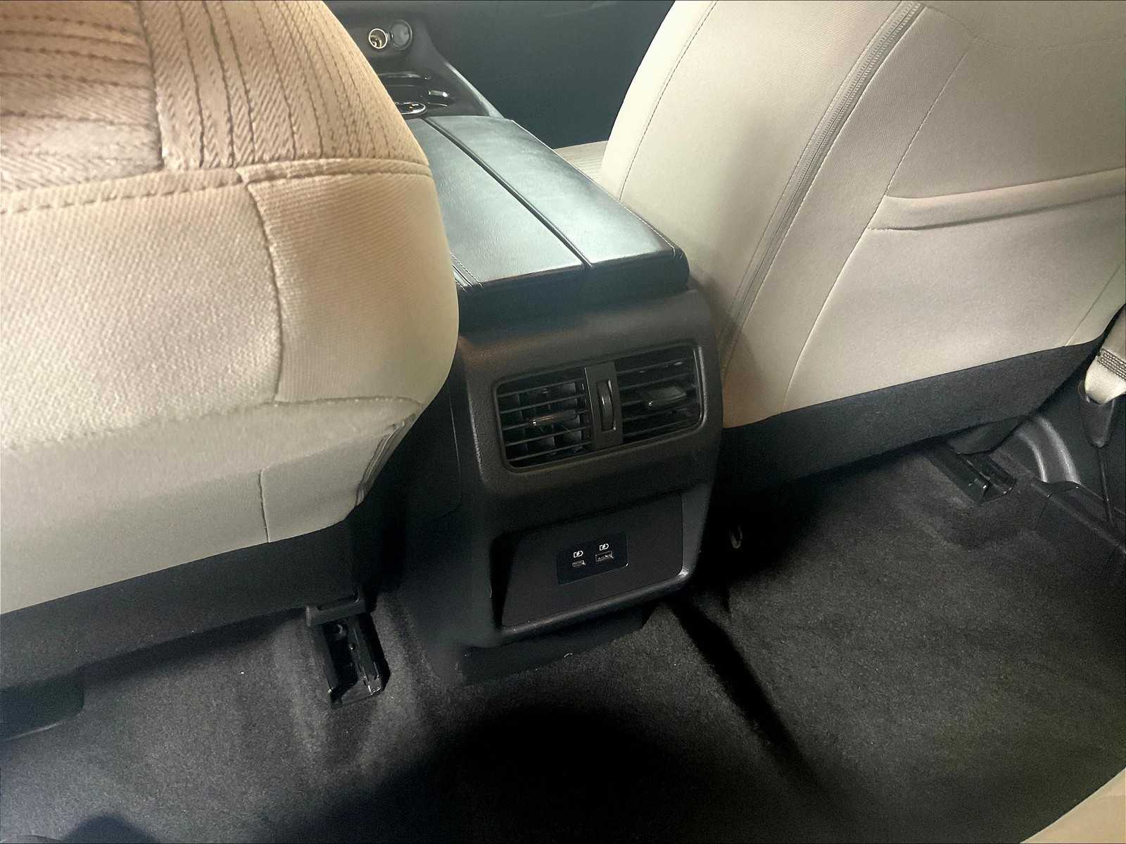 2023 Nissan Rogue SV photo 26