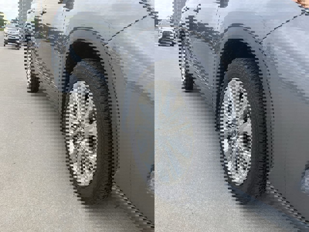 Used 2021 Toyota Highlander Limited with VIN 5TDDZRBH6MS556573 for sale in Kansas City
