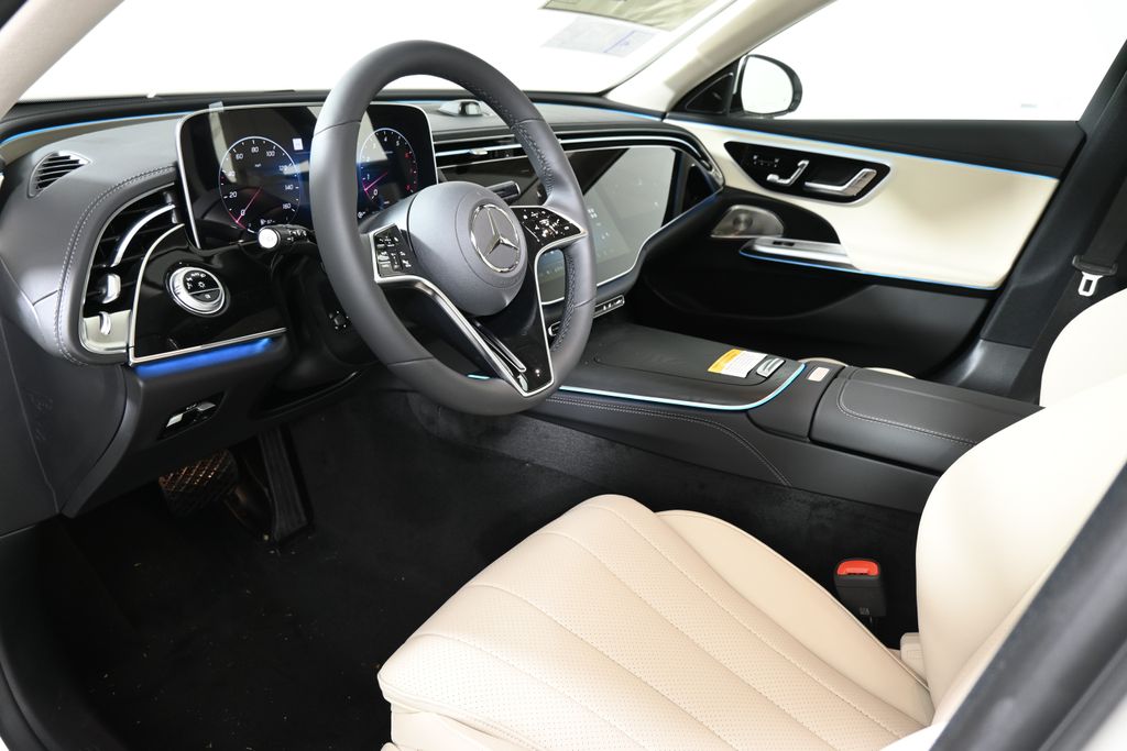 2025 Mercedes Benz E 450 photo 11
