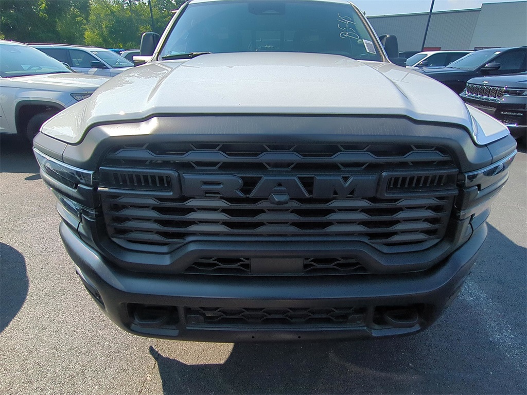2025 Ram 2500 Tradesman photo 2