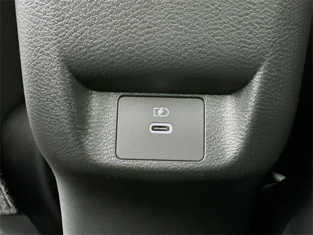 2025 Nissan Versa SV photo 24