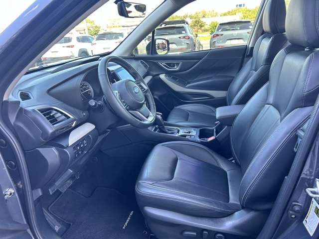 2022 Subaru Forester Limited photo 24