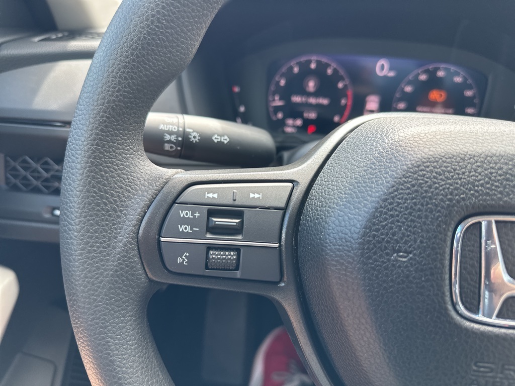 2025 Honda Accord LX photo 29