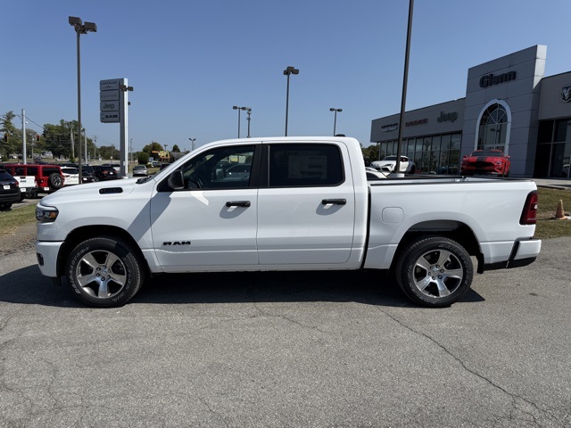 2025 Ram 1500 Tradesman photo 10