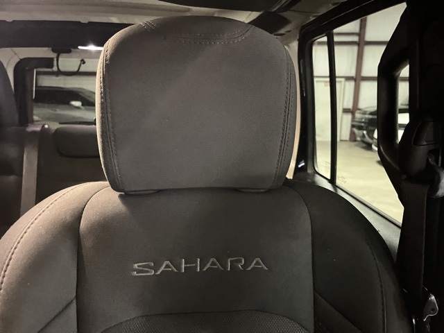 2020 Jeep Wrangler Unlimited Sahara photo 14