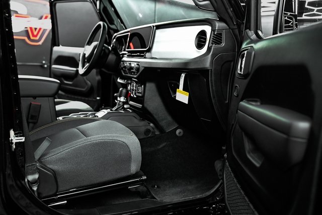 2025 Jeep Wrangler Sport S photo 11