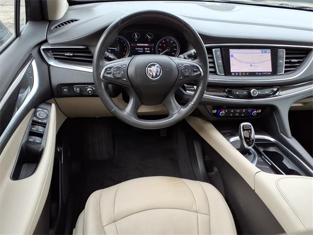 2020 Buick Enclave Essence photo 7