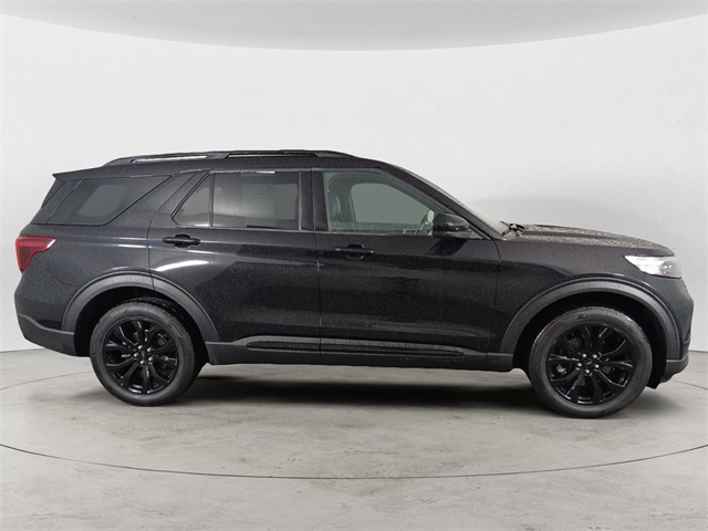 2023 Ford Explorer ST photo 4