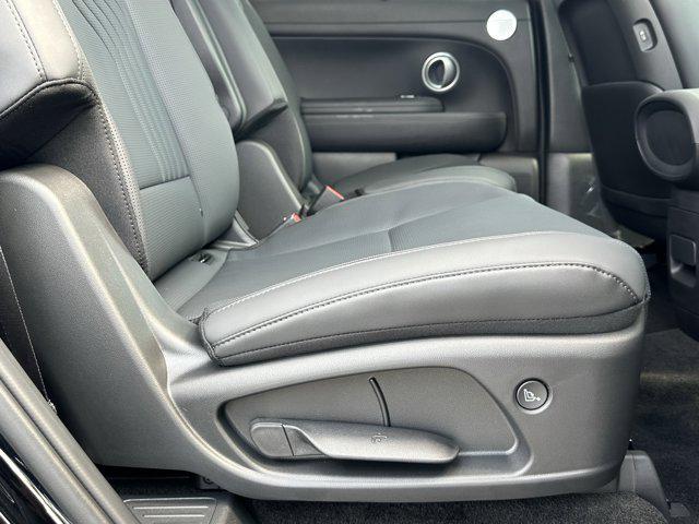 2026 Hyundai Palisade SEL photo 12