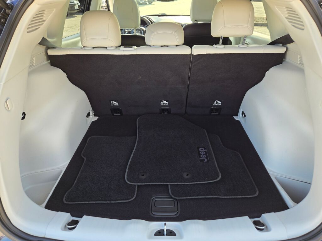 2018 Jeep Compass Limited photo 8