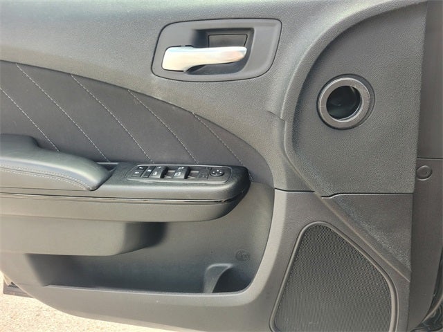2023 Dodge Charger SXT photo 16