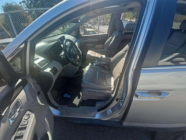 2015 Honda Odyssey EX-L photo 4