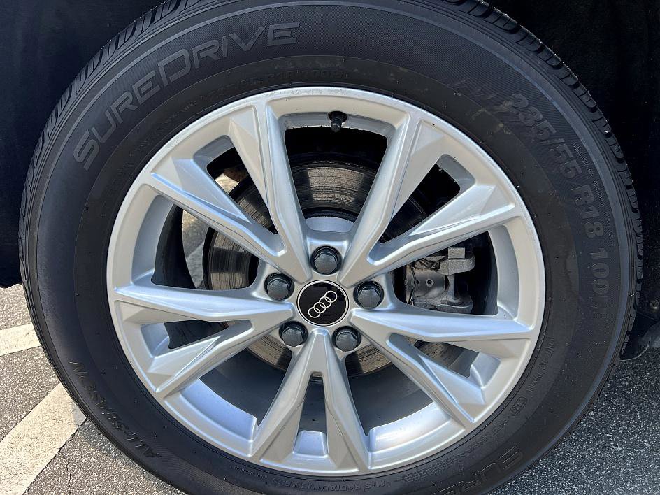 2024 Audi Q3 S line Premium photo 11