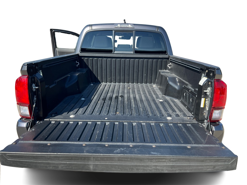 2021 Toyota Tacoma SR5 photo 12