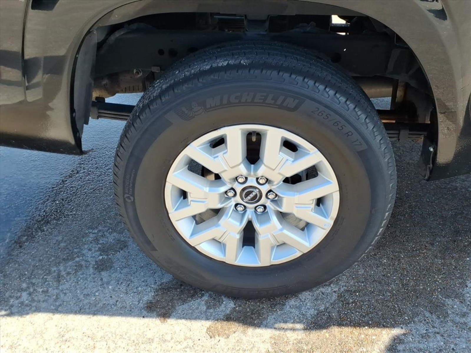 2023 Nissan Frontier SV Black at Robbins Nissan