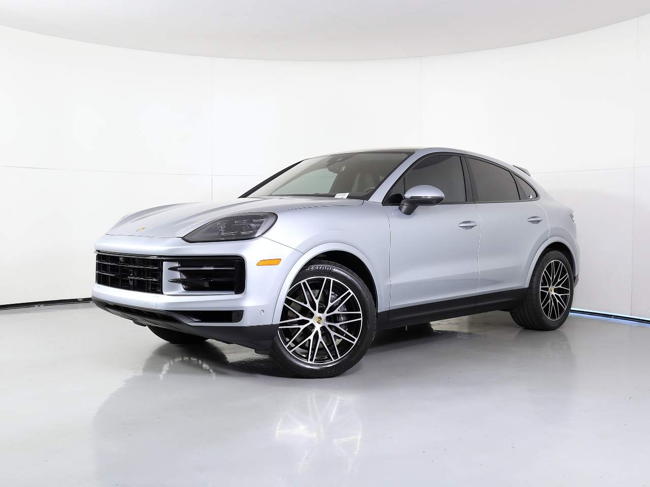 2024 Porsche Cayenne Coup Base's photo