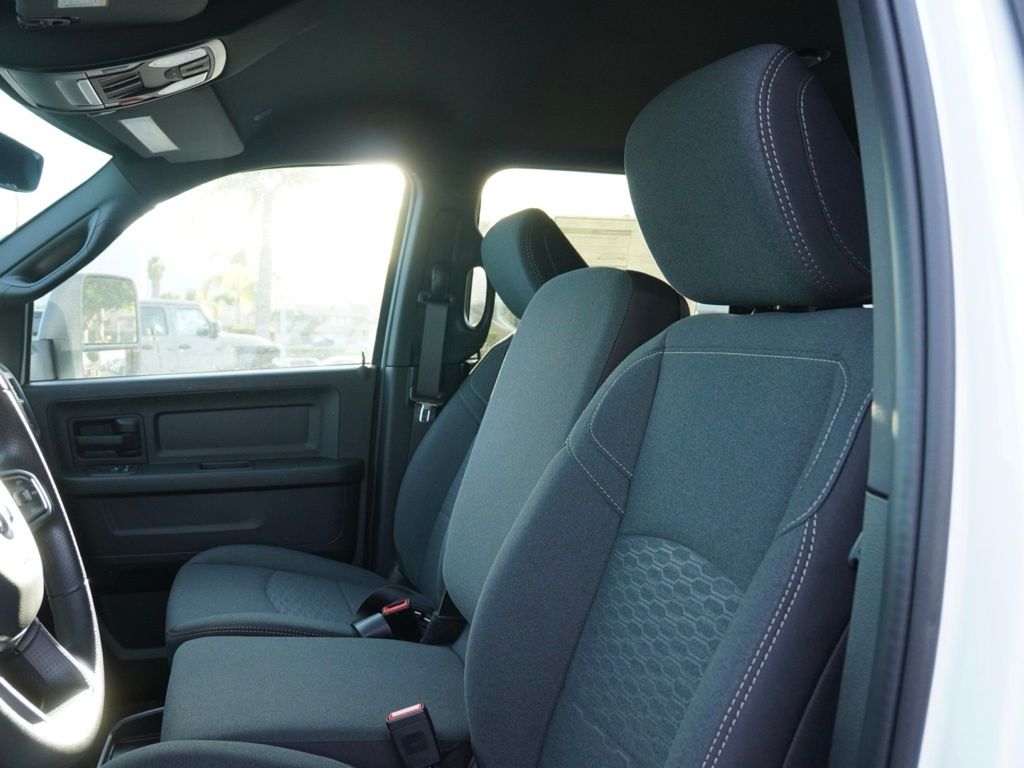 New 2026 Bright White Clear-Coat Exterior Paint RAM Tradesman image 16