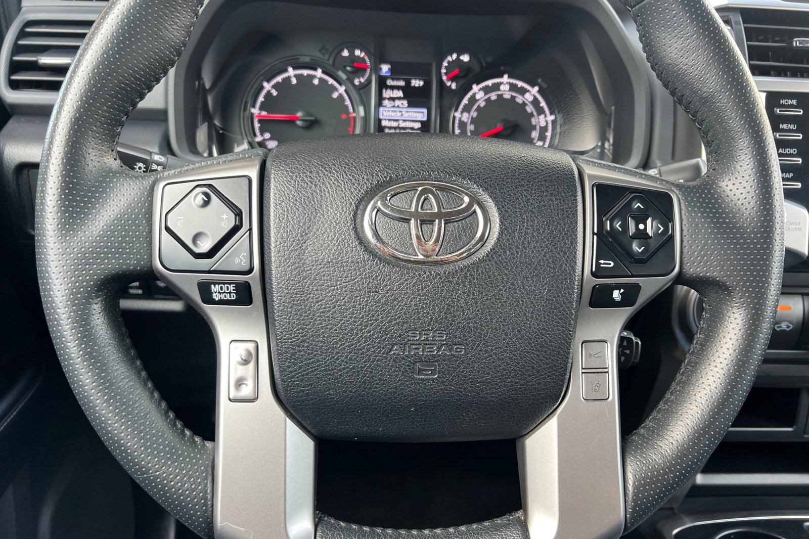 2022 Toyota 4Runner SR5 photo 23