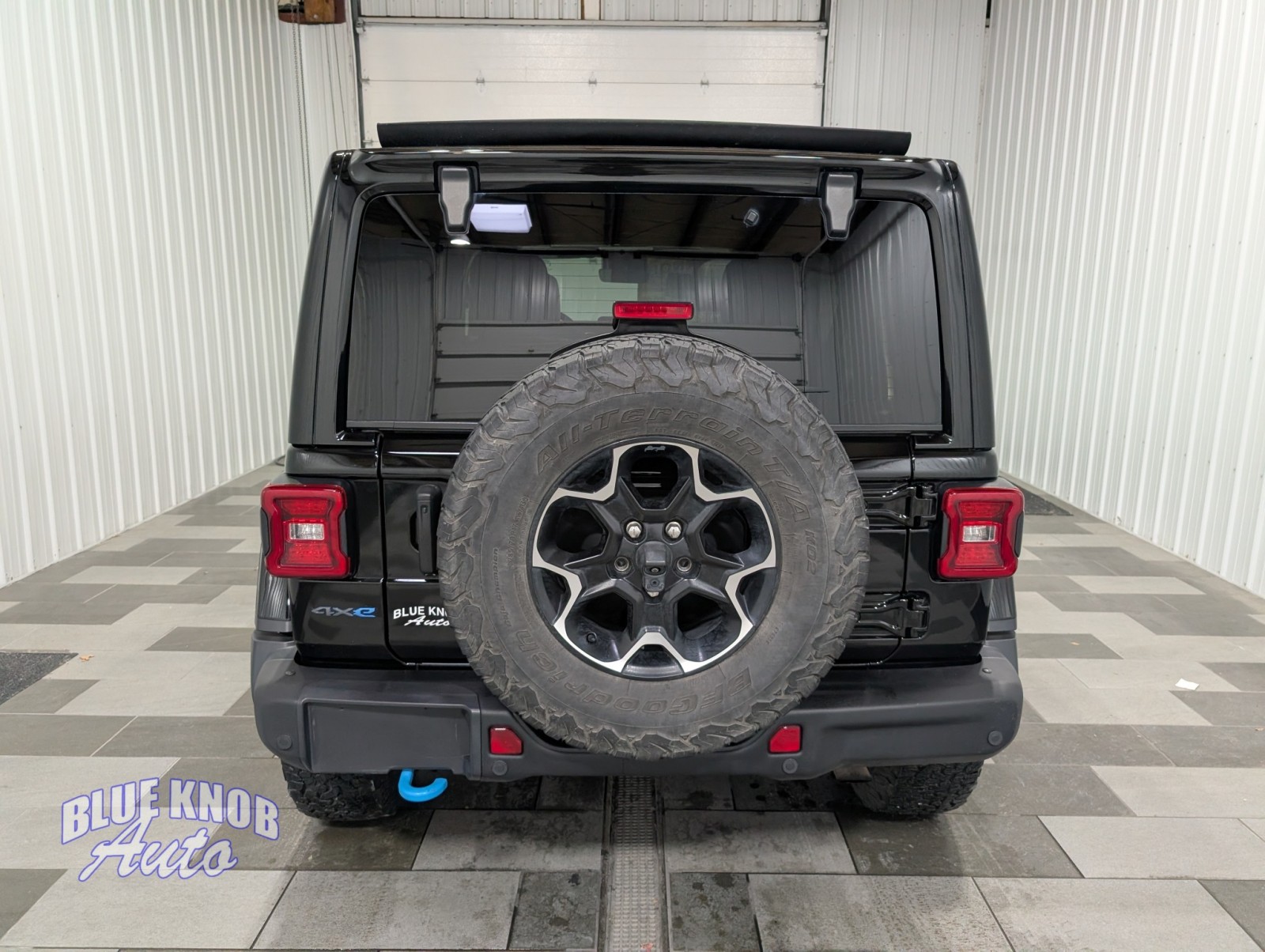 2021 Jeep Wrangler 4xe Unlimited Rubicon photo 3